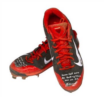 Jose Altuve 2014 Game Used and Signed Cleats from  211th Hit Game (MLB Authenticated)